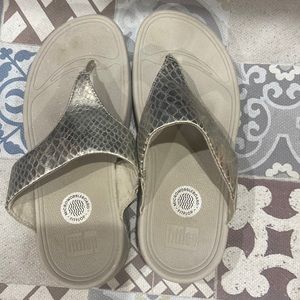 COPY - Fitflops